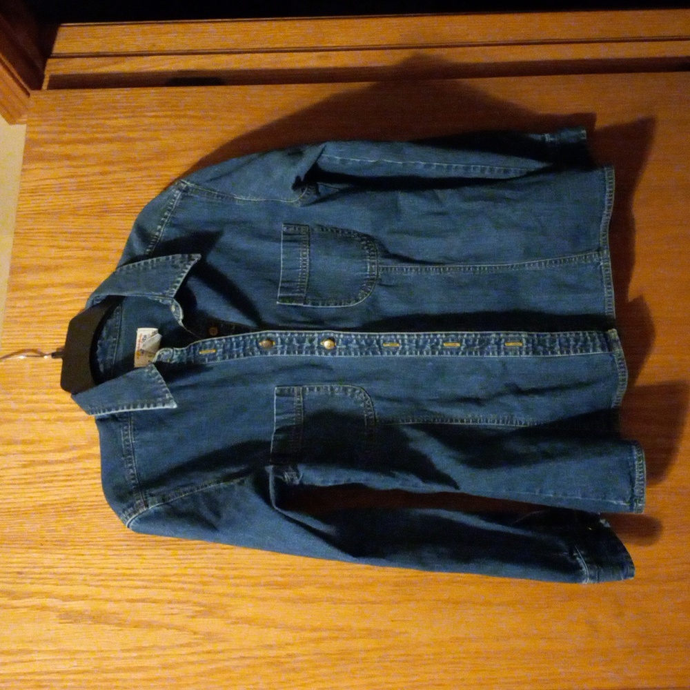 Womens talbots petites blue jean shirt long sleeve 26 long 19 armpit to armpit